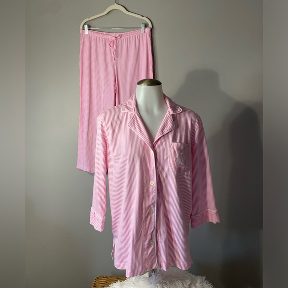 Lauren Ralph Lauren Other - SOLD ❤️Lauren Ralph Lauren 
Ladies M Capri Pajamas Set 
Monogram pocket
Pink
